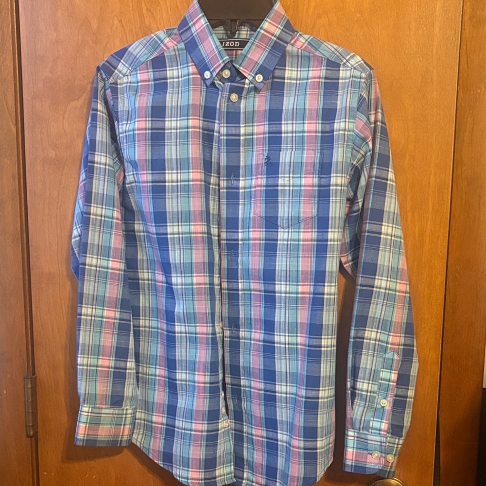 Izod kid’s Multicolor Plaid Button-Down Shirt
